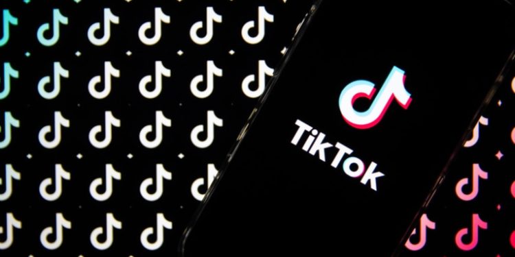 Legisladores estadounidenses presentan un ultimátum a TikTok