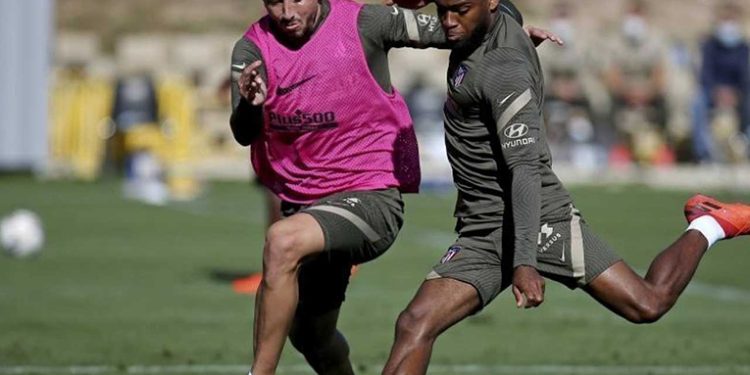 Lemar y Herrera del Atlético de Madrid dan positivo a coronavirus