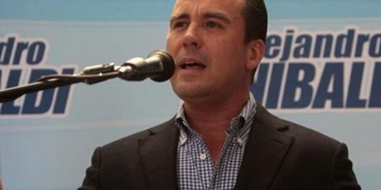 Liberan a Alejandro Sinibaldi después de firmar compromiso legal