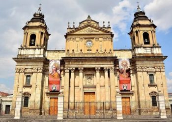 Lideres católicos muestran preocupación por situación del paí­s