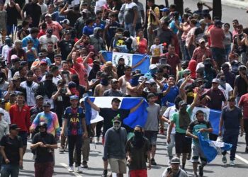 Líderes de protesta en Ministerio Público dan ultimátum: 48 horas para renuncias