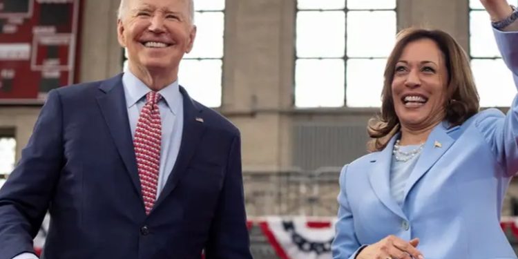 Líderes demócratas apoyan a Harris tras retirada de Biden