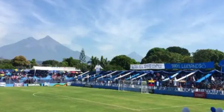 Liga Nacional: Duelo directo entre Santa Lucí­a e Iztapa