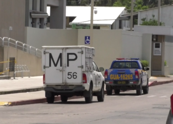 Ligan a proceso a exfiscales del MP y los envían a prisión preventiva