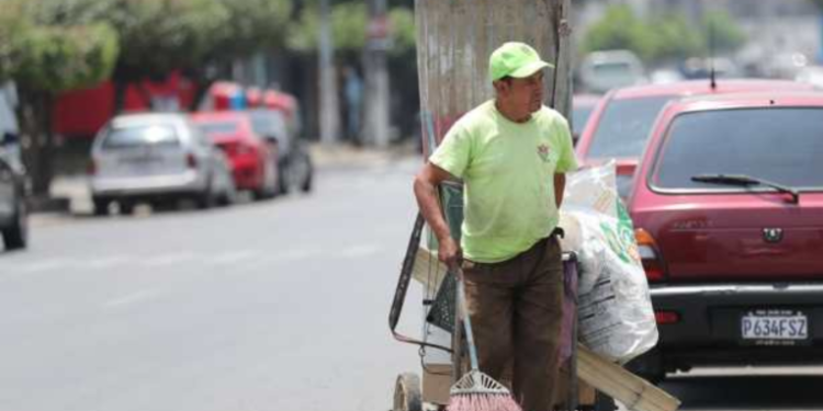 Limpieza en calles de la capital se mantiene en fiestas durante las fiestas de fin de año