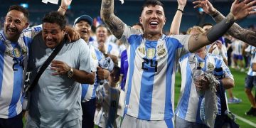 Lío en el Chelsea tras los cánticos racistas de Enzo Fernández dedicados a Francia y la respuesta de varios compañeros de club