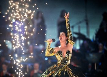 Lionel Richie y Katy Perry cantan en el concierto real