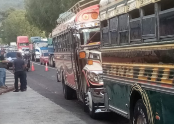 Llaman a denunciar alzas al pasaje del transporte de pasajeros