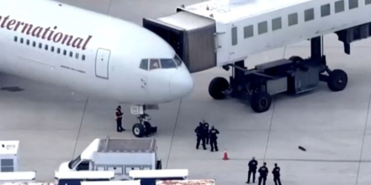 Llega a EEUU vuelo con ex presos polí­ticos nicaragí¼enses liberados