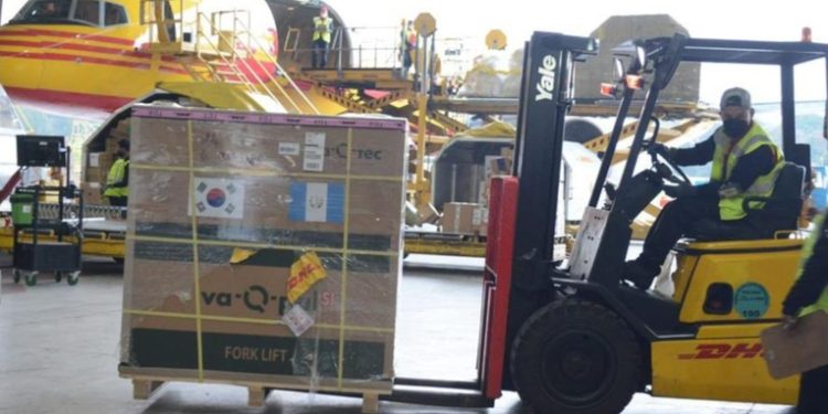 Llegan 500 mil vacunas de la marca Moderna al paí­s