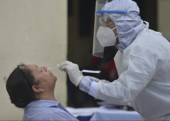 Llegan a Guatemala donación de 50 mil pruebas Covid-19 desde la embajada de España