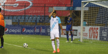 Lluvia de goles en el Doroteo Guamuch Flores