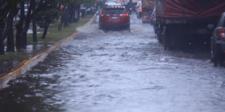 Lluvias en territorio nacional permanecerán hasta el fin de semana