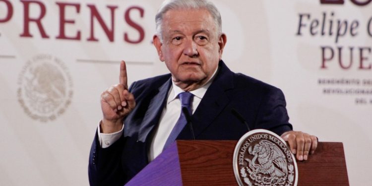 López Obrador celebra que el Gobierno y el pueblo de Bolivia hayan evitado el golpe de Estado