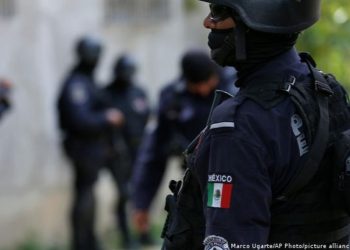 López Obrador niega espionaje de Ejército a periodistas y activistas