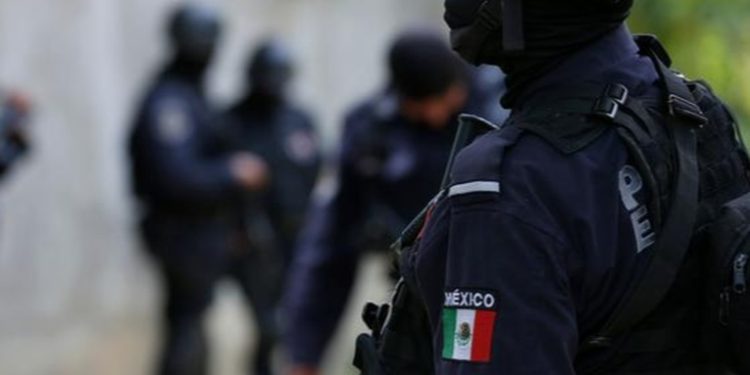 López Obrador niega espionaje de Ejército a periodistas y activistas