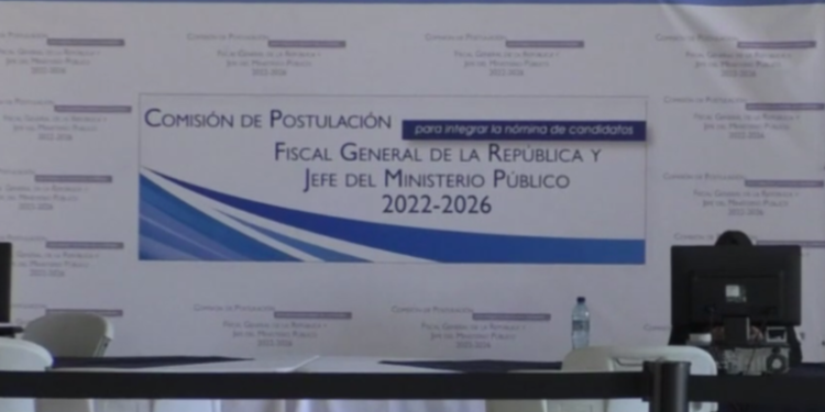 Los 5 aspirantes a fiscal general se defienden de señalamientos ante comisión de postulación