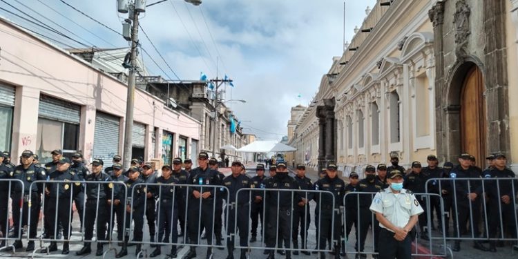 Los alrededores del congreso fueron cerrados por sesión solemne en horas de la mañana