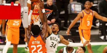 Los Bucks empatan la serie de la mano de un imparable Middleton (109-103)