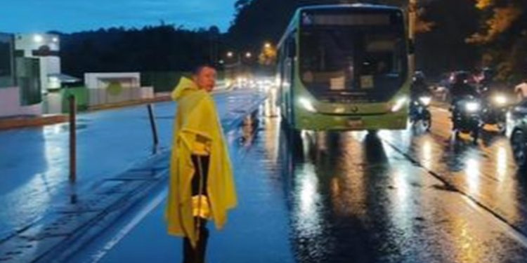 Los daños en el Boulevard Lourdes se han complicado con las lluvias de las últimas horas