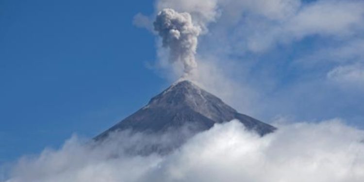 Los evacuados por actividad del Volcán de Fuego regresan a sus hogares