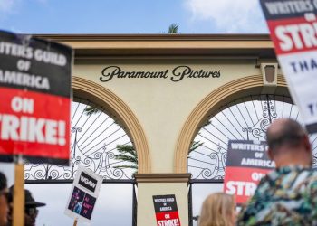 Los guionistas de Hollywood ratifican el acuerdo que pone fin a su huelga