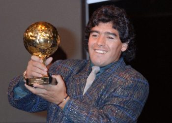 Los herederos de Maradona denuncian el robo de su Balón de Oro