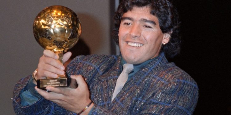 Los herederos de Maradona denuncian el robo de su Balón de Oro