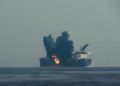 Los hutíes difunden un video del ataque a un buque petrolero en el mar Rojo