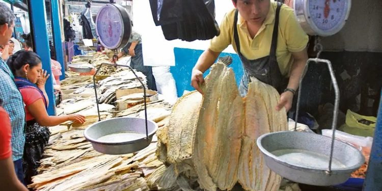 Los precios del tradicional pescado seco han mostrado aumento de hasta 15 quetzales por libra