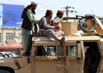 Los talibanes decretan una amnistí­a general y animan a las mujeres a participar