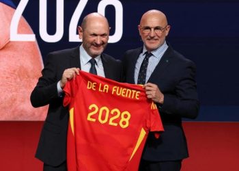 Luis de la Fuente renueva como seleccionador español de fútbol hasta 2028