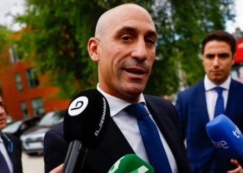 Luis Rubiales queda en libertad y podrá viajar al extranjero