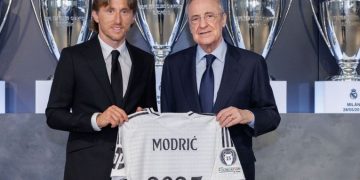 Luka Modric renueva con el Real Madrid hasta 2025
