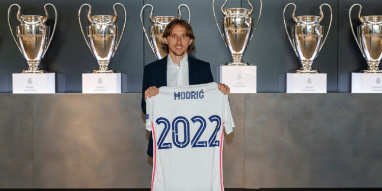 Luka Modric renueva con el Real Madrid hasta el 2022
