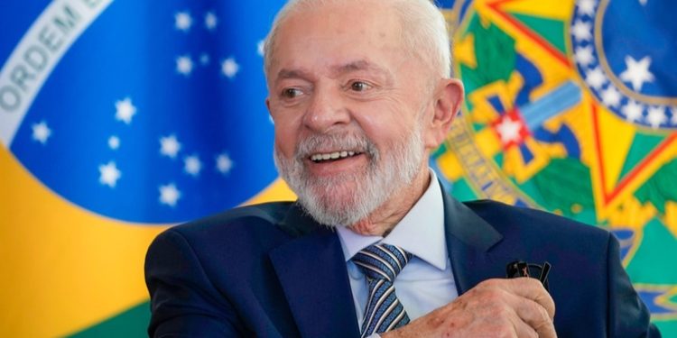 Lula arremete contra la herencia de Bolsonaro en su balance de Gobierno