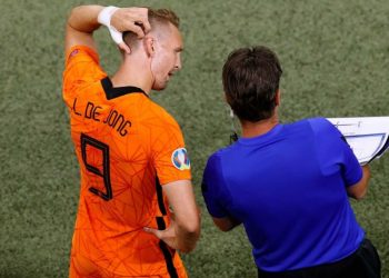 Luuk De Jong se pierde lo que resta de Eurocopa