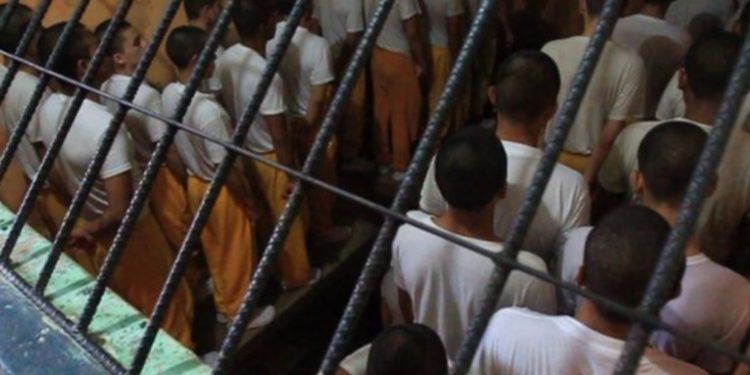 Más de 1,900 reos vacunados contra COVID-19