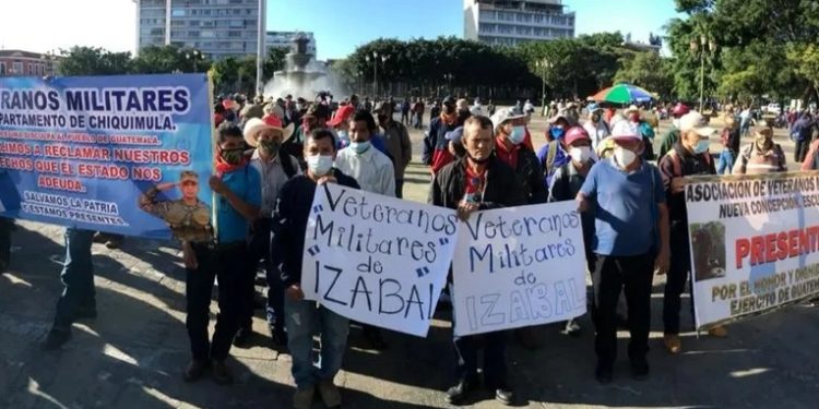 Más de 100 mil exmilitares entregaron su constancia de servicio para recibir un resarcimiento económico