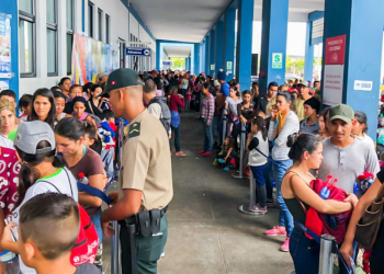 Más de 200.000 migrantes extranjeros solicitan regularizar su permanencia en Perú