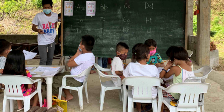 Más de 200 millones se han invertido en proyectos educativos