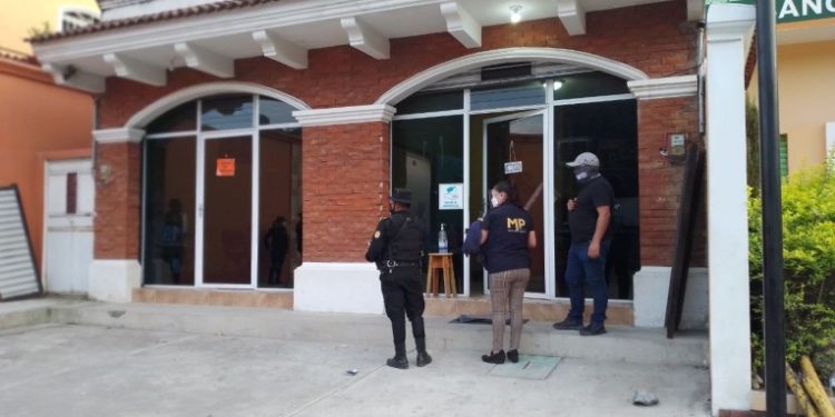Más de 25 allanamientos son realizados este jueves 8 de abril