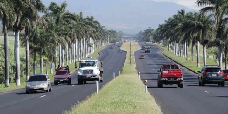 Más de 25 mil vehí­culos circulan diariamente en la Autopista Palí­n, Escuintla