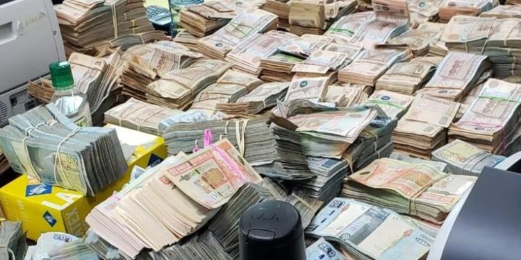 Más de 3 millones 300 mil quetzales extinguidos al narcotráfico pasan al poder del Estado