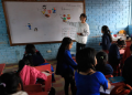 Más de 4,000 maestros serán contratados en los próximos meses.