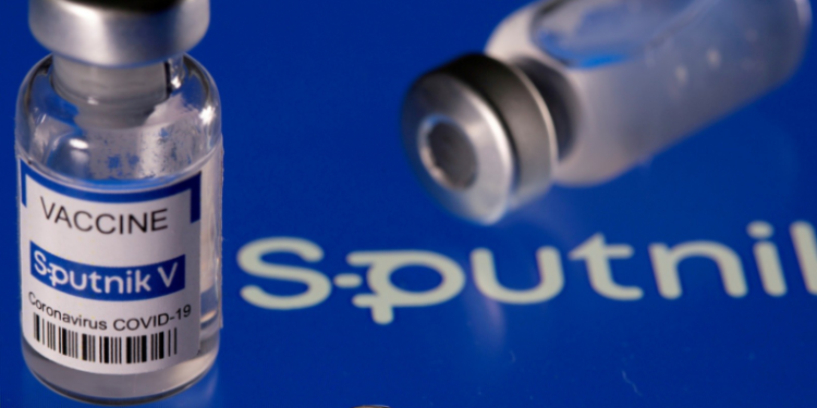 Más de 400 personas diarias son vacunadas con segunda dosis de Sputnik en el centro de vacunación Alida España