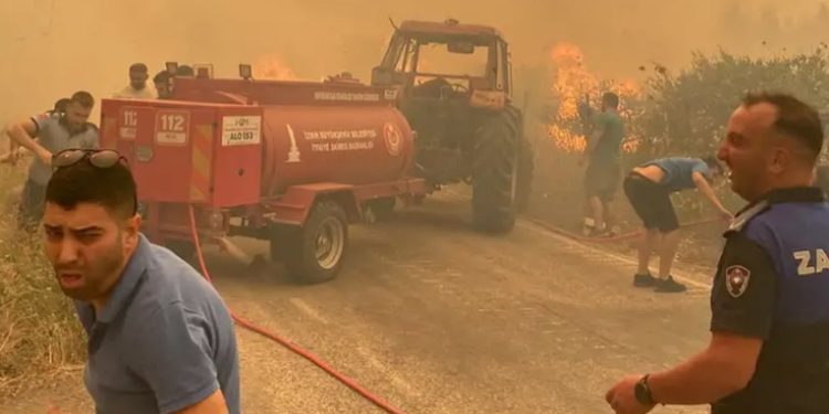 Más de 50.000 personas evacuadas en Turquía por incendios