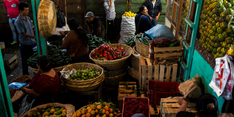 Más de 500 comerciantes de nuevo tienen local en el Mercado La Terminal