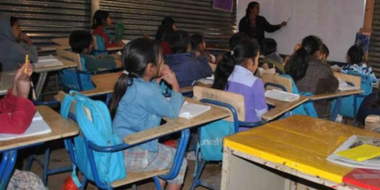 Más de 8,000 escuelas no cuentan con servicio de agua potable y aún no se sabe el monto exacto de la inversión.