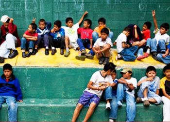 Más de diez mil niños han quedado huérfanos en el paí­s.